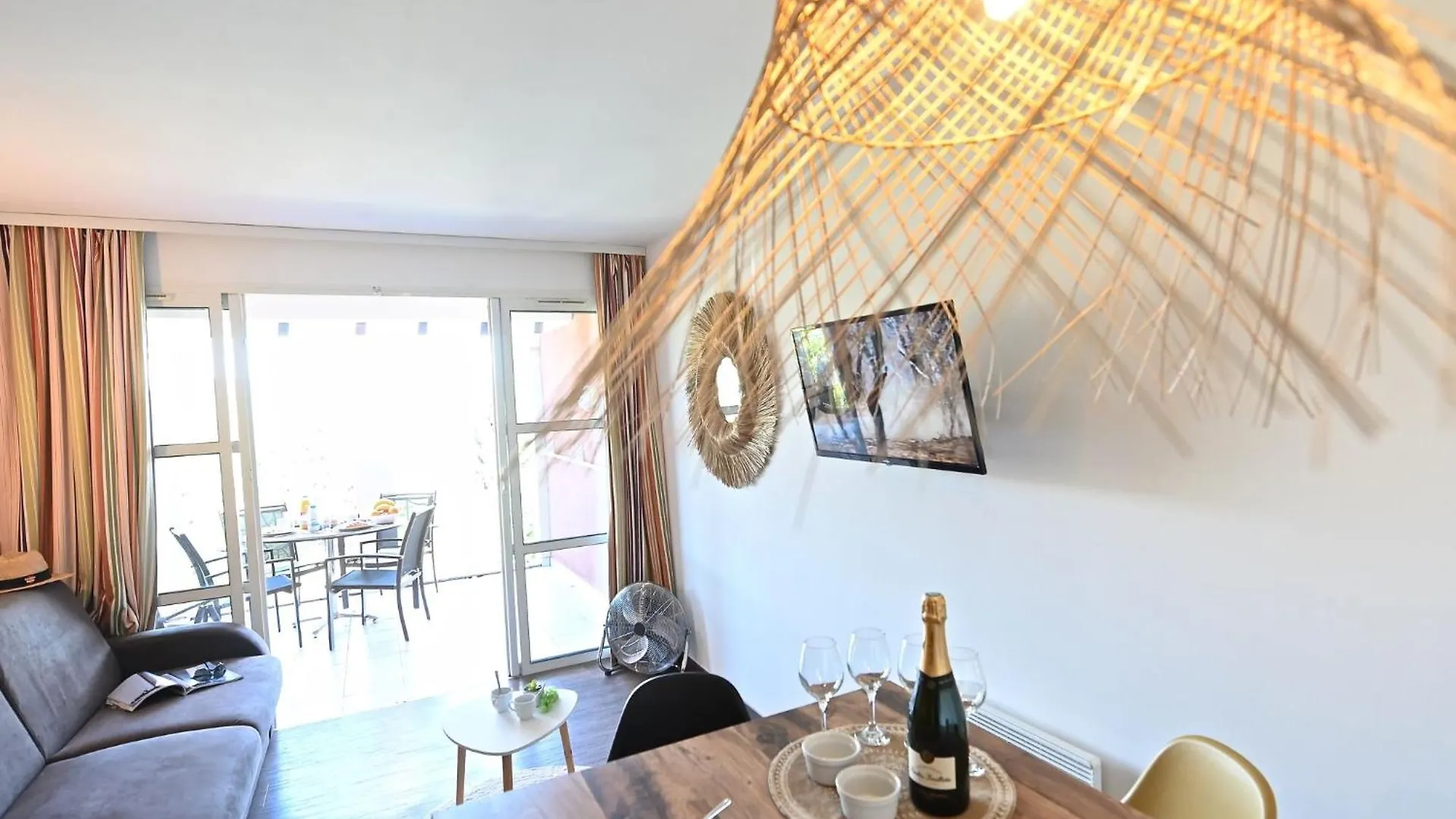 Apartment Village Cap Esterel - L'Esquinade-105 By Interhome Saint-Raphael