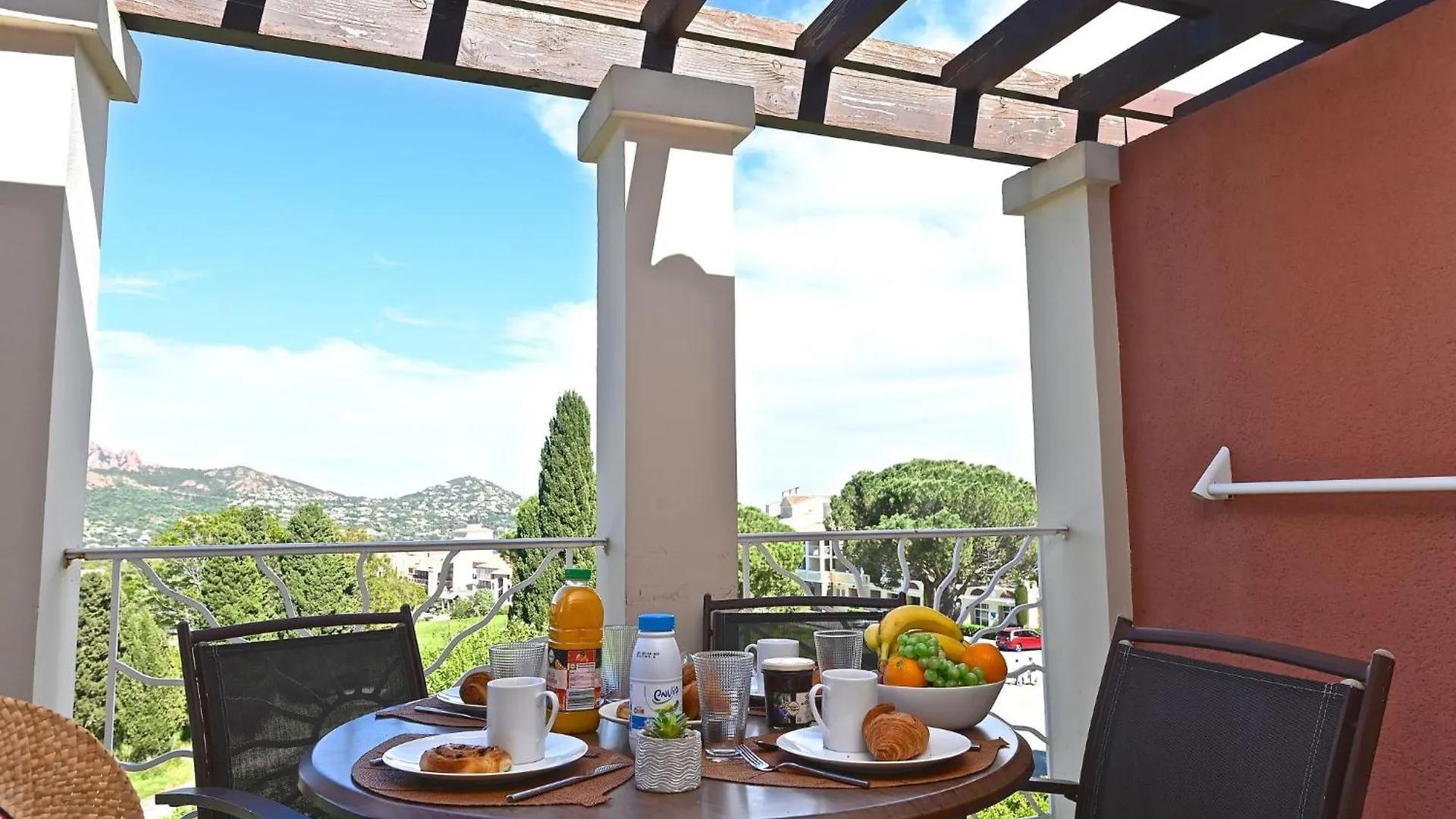 Apartment Village Cap Esterel - L'Esquinade-105 By Interhome Saint-Raphael